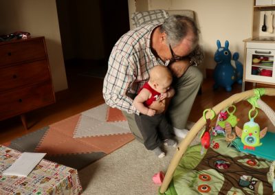 look Ollie is standing